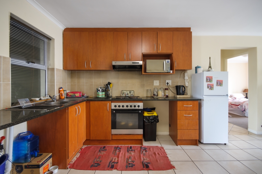 To Let 2 Bedroom Property for Rent in Gordons Bay Central Western Cape